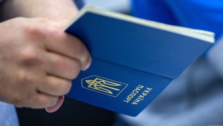 На Львівщині та Франківщині впав ажіотаж на оформлення біометричних паспортів 7 На Львівщині та Франківщині впав ажіотаж на оформлення біометричних паспортів