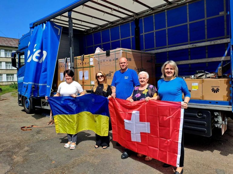 Калуш отримав сонячні панелі та інвертори зі Швейцарії 4 FB IMG 1752321493757