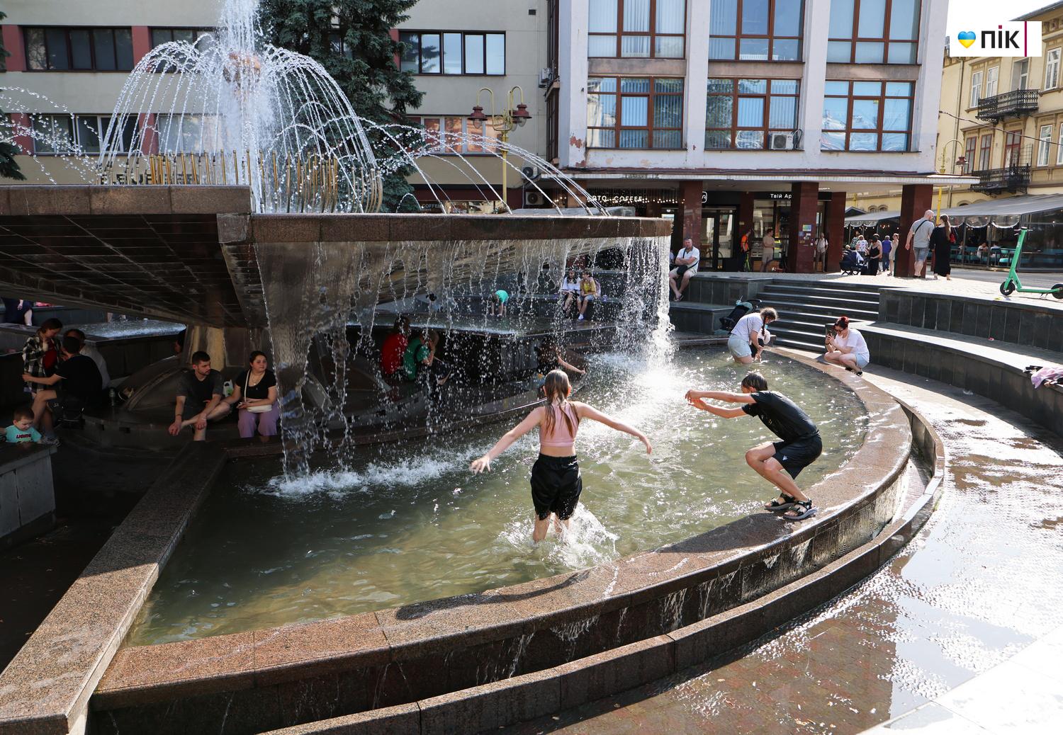 Люди Прикарпаття: як франківці рятуються від спеки (ФОТО) 20 G71A4186 kopiya resize