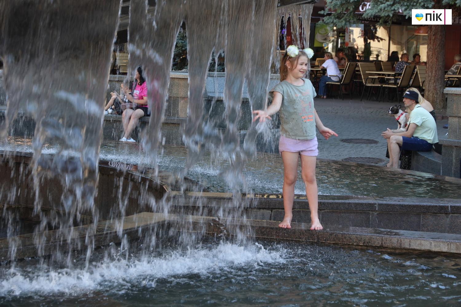 Люди Прикарпаття: як франківці рятуються від спеки (ФОТО) 13 IMG 7928 resize
