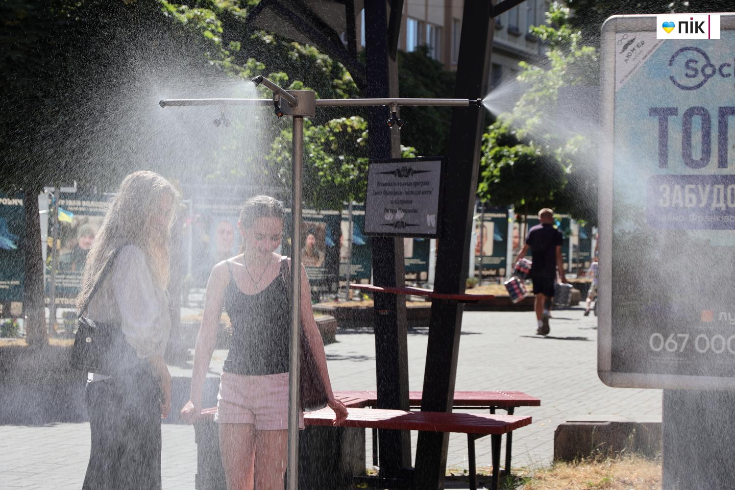Люди Прикарпаття: як франківці рятуються від спеки (ФОТО) 12 IMG 8005 resize