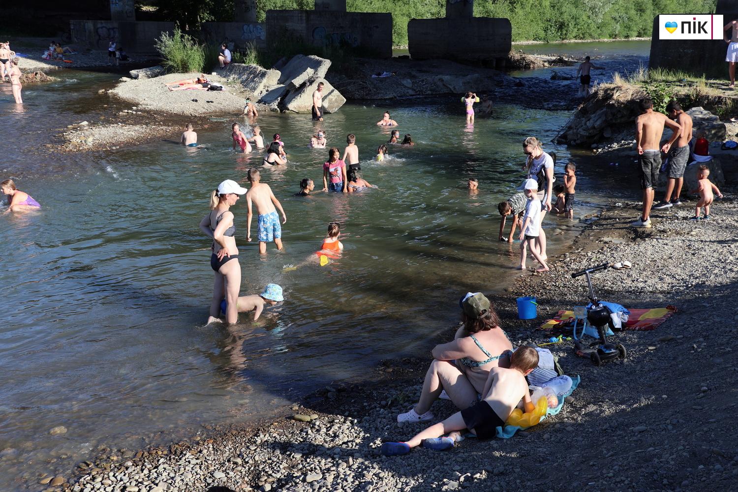 Люди Прикарпаття: як франківці рятуються від спеки (ФОТО) 4 IMG 8133 resize