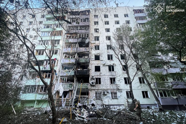 На заході України сили ППО збили 19 ракет та 77 ударних дронів 9 photo 5444892356999509215 y