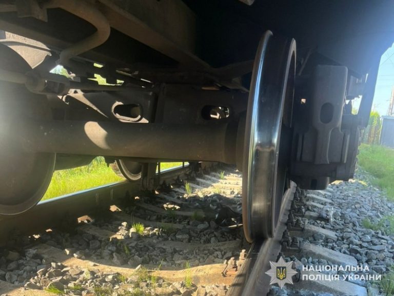 Потяг "Львів-Ворохта" на смерть збив чоловіка 8 531997195 1181366830701753 1518446862635348083 n