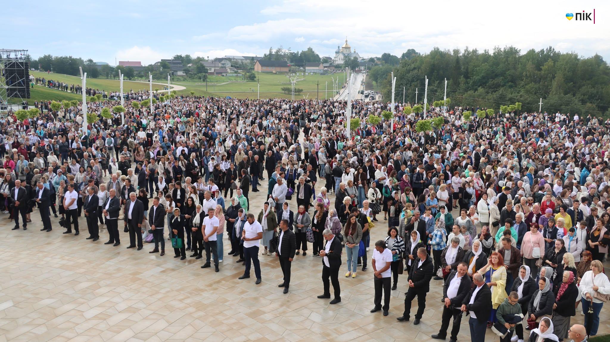 У Старуні освятили перший в Україні храм УГКЦ з підземною базилікою (ФОТОРЕПОРТАЖ) 13 534502191 1131561998919044 3966567991094931891 n