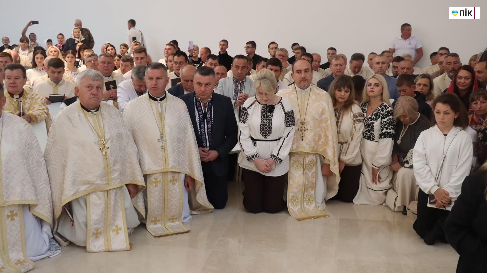У Старуні освятили перший в Україні храм УГКЦ з підземною базилікою (ФОТОРЕПОРТАЖ) 26 535403132 1059843272806341 6368276138290335813 n