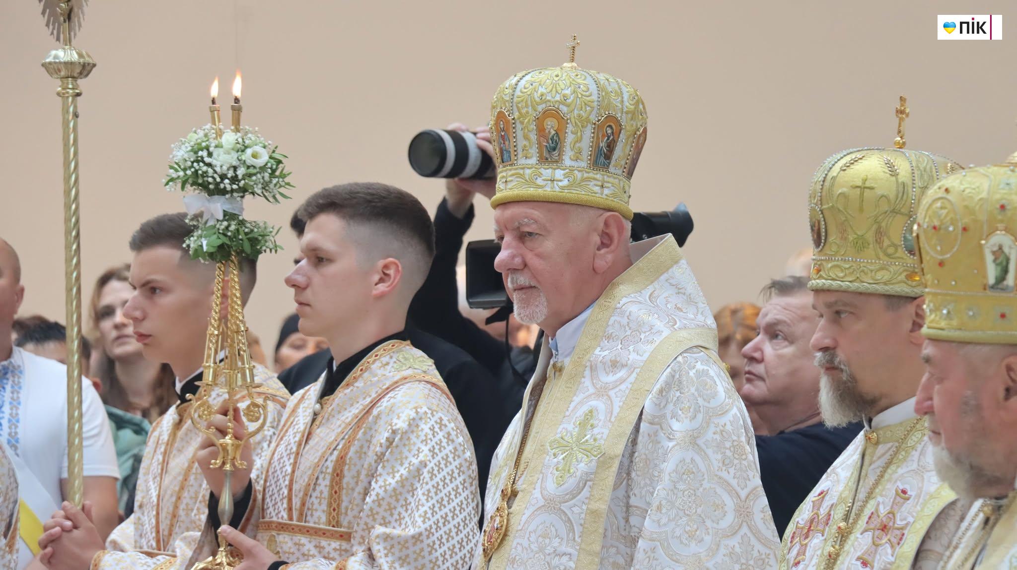 У Старуні освятили перший в Україні храм УГКЦ з підземною базилікою (ФОТОРЕПОРТАЖ) 18 536647433 753665377650731 5056559478615239041 n