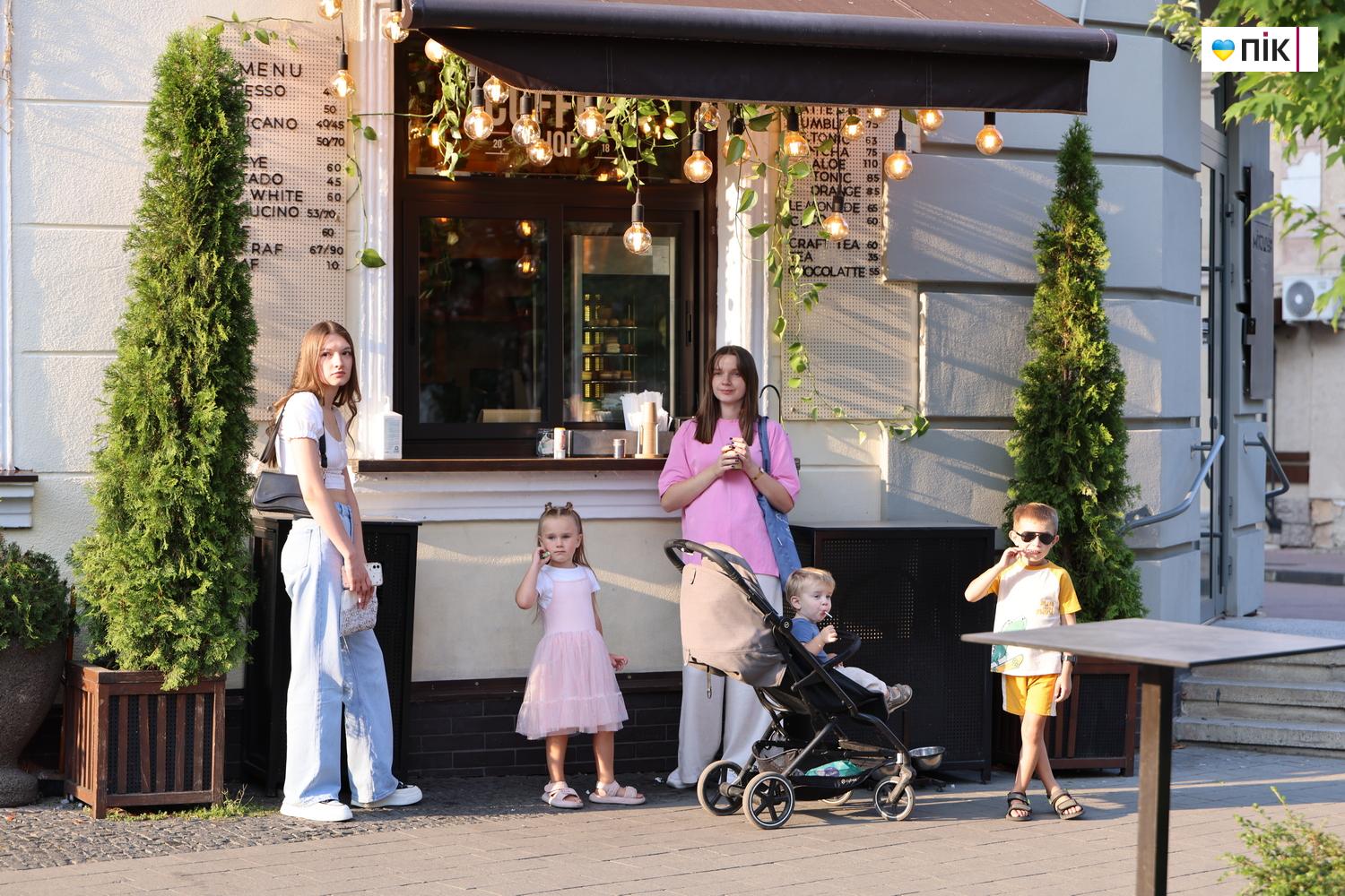 Люди Прикарпаття: благодійний концерт “На шапку” в Івано-Франківську (ФОТО) 61 G71A3409 resize