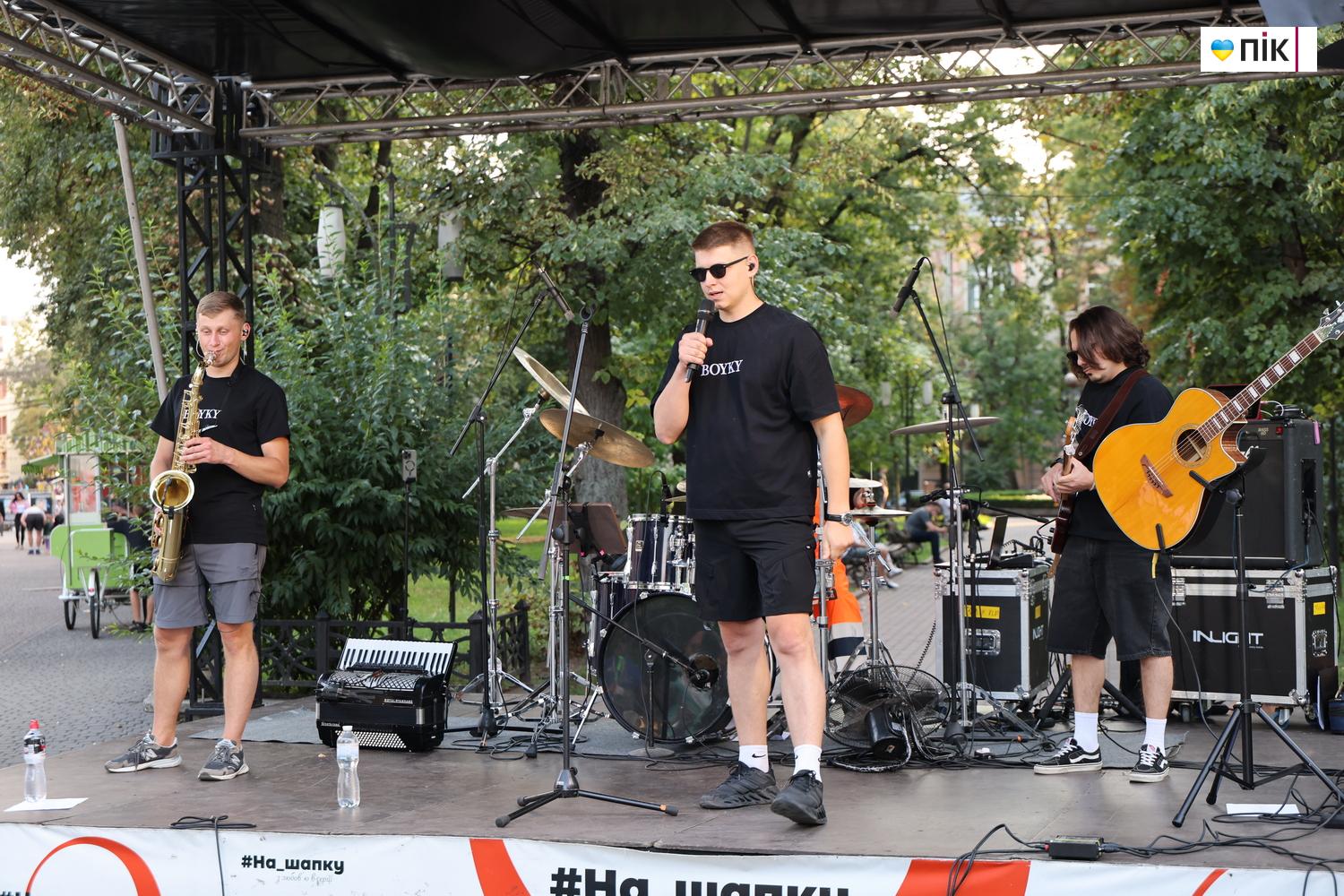 Люди Прикарпаття: благодійний концерт “На шапку” в Івано-Франківську (ФОТО) 36 G71A4282 resize