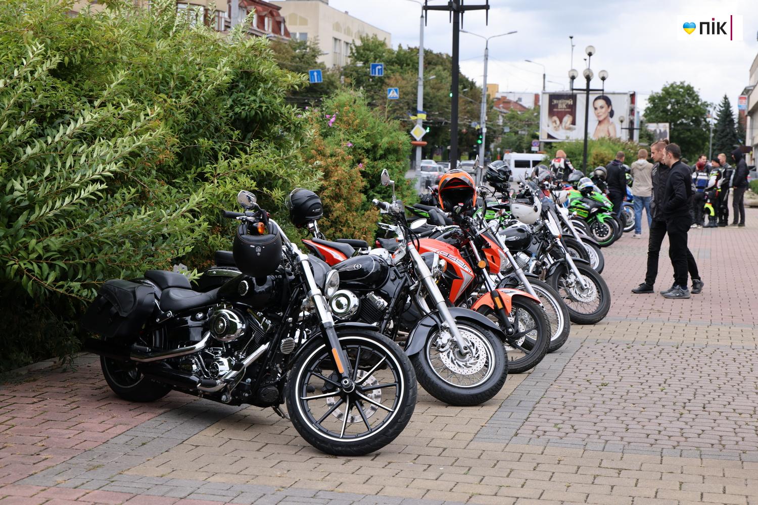 Люди Прикарпаття: День Незалежності в Івано-Франківську (ФОТО) 17 G71A4987 resize