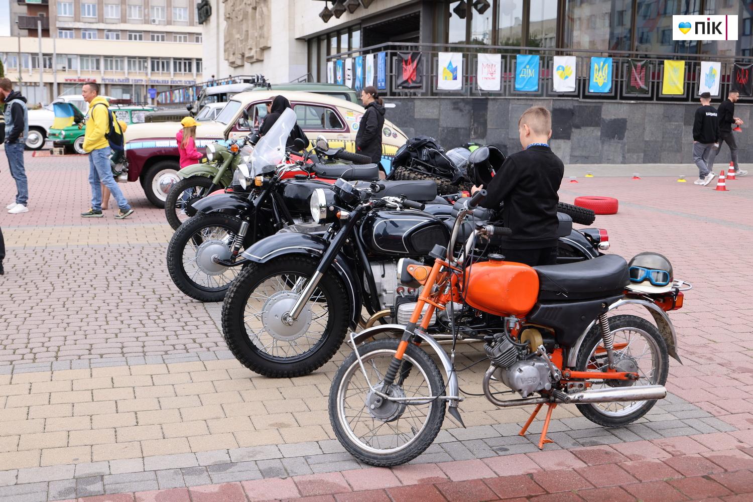 Люди Прикарпаття: День Незалежності в Івано-Франківську (ФОТО) 13 G71A5057 resize