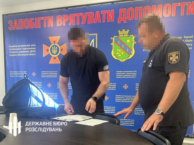 Змушував підлеглих будувати йому будинки: ДБР повідомило про підозру ексначальнику ДСНС 12 dbr povidomilo pro pidozru eksnachalniku dsns u vinnickij oblasti yakij zmushuvav pidleglih buduvati jomu budi 6
