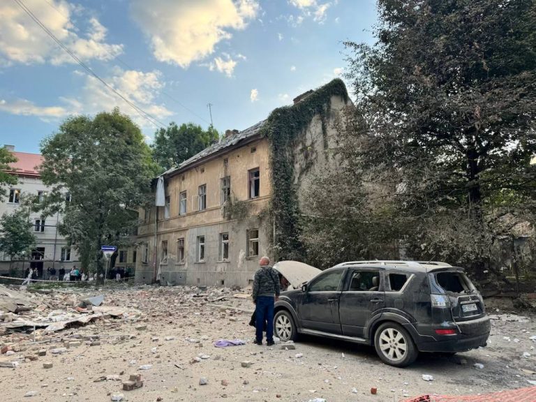 Ворог ракетами та шахедами атакував Львів: є постраждалі, пошкоджені будинки (ФОТО) 3 photo 2025 08 21 07 17 47