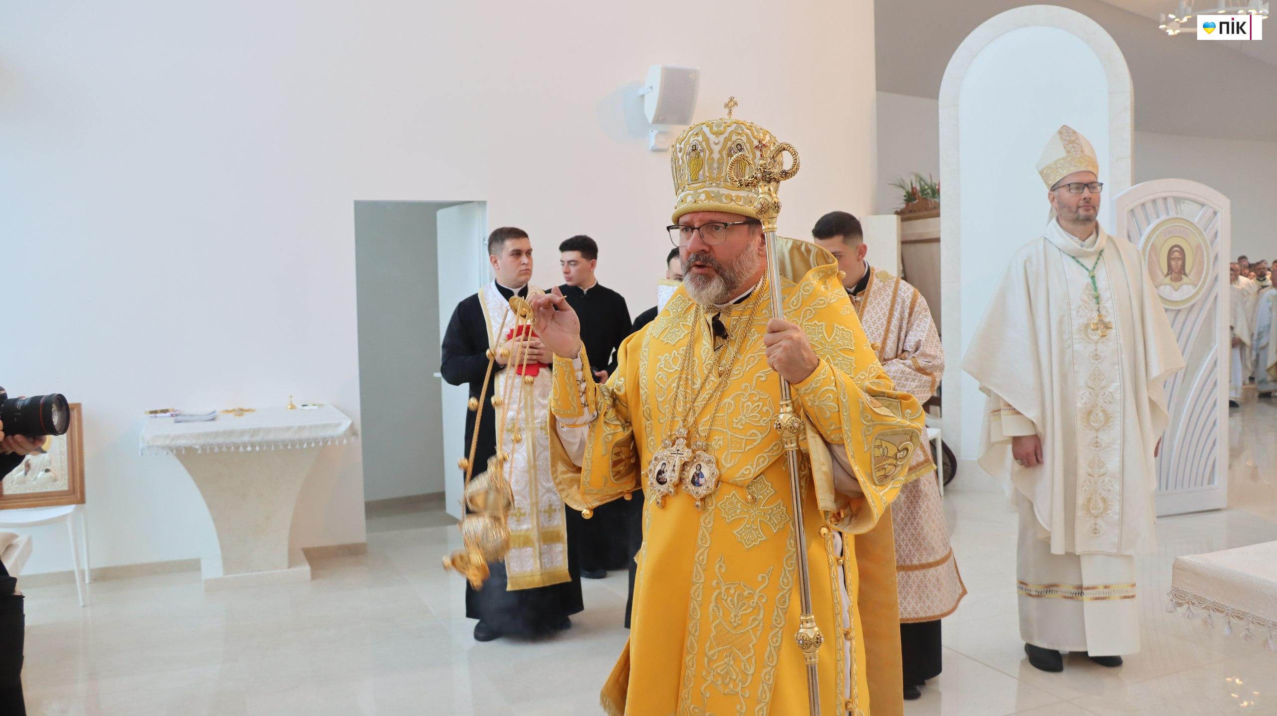 У Старуні освятили перший в Україні храм УГКЦ з підземною базилікою (ФОТОРЕПОРТАЖ) 40 photo 5280937916119515239 w