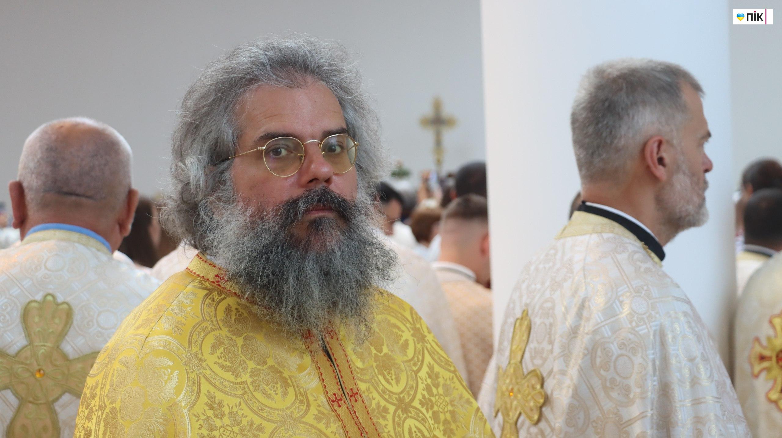 У Старуні освятили перший в Україні храм УГКЦ з підземною базилікою (ФОТОРЕПОРТАЖ) 43 photo 5280937916119515242 w