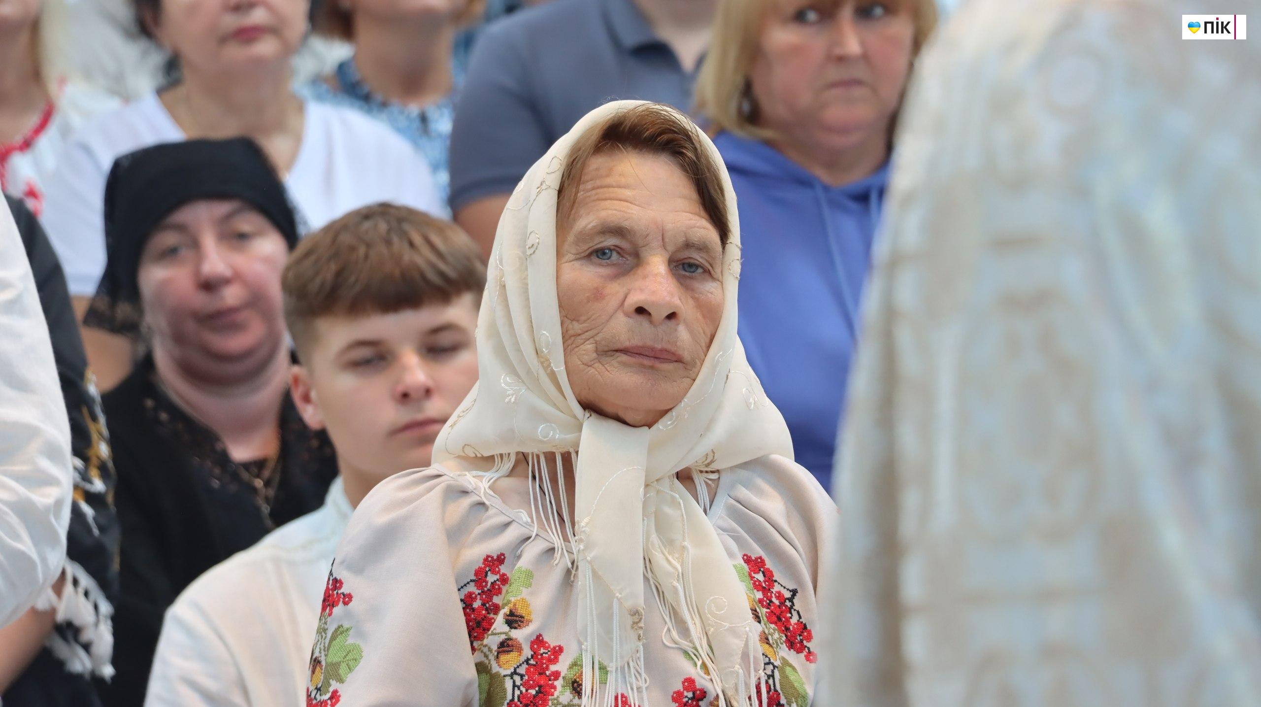 У Старуні освятили перший в Україні храм УГКЦ з підземною базилікою (ФОТОРЕПОРТАЖ) 54 photo 5280937916119515251 w