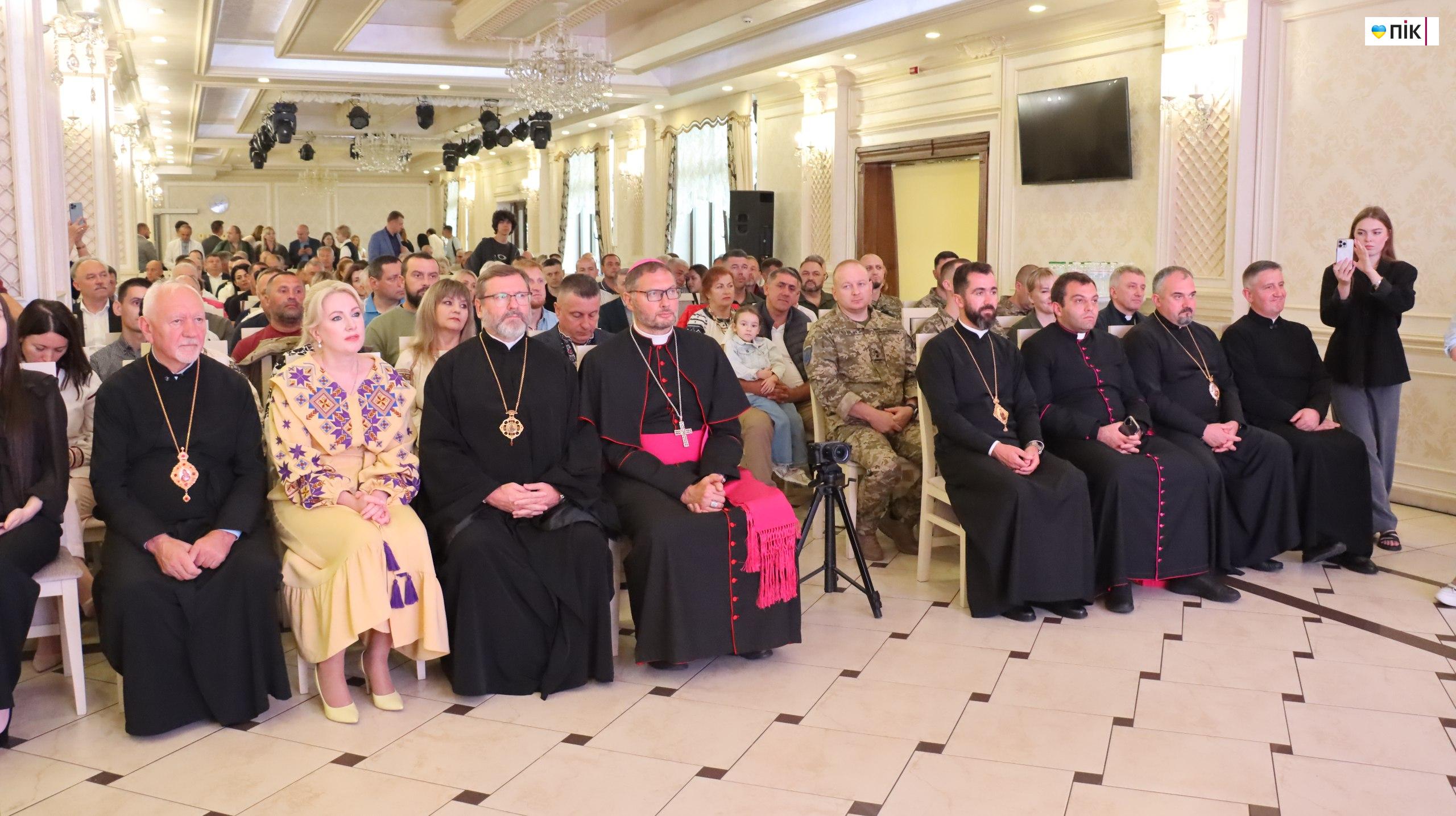 Понад 5 мільйонів зібрали на благодійному аукціоні на Івано-Франківщині (ФОТОРЕПОРТАЖ) 3 photo 5280937916119515292 w