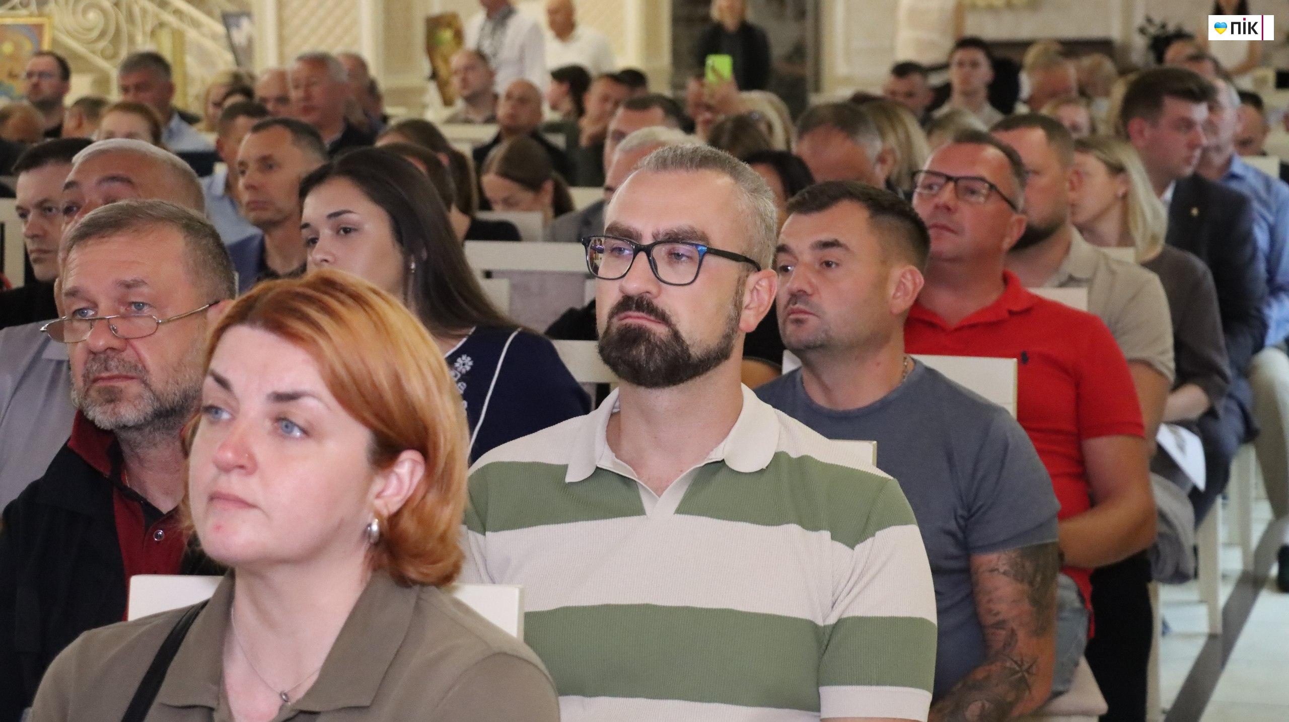 Понад 5 мільйонів зібрали на благодійному аукціоні на Івано-Франківщині (ФОТОРЕПОРТАЖ) 31 photo 5280937916119515306 w