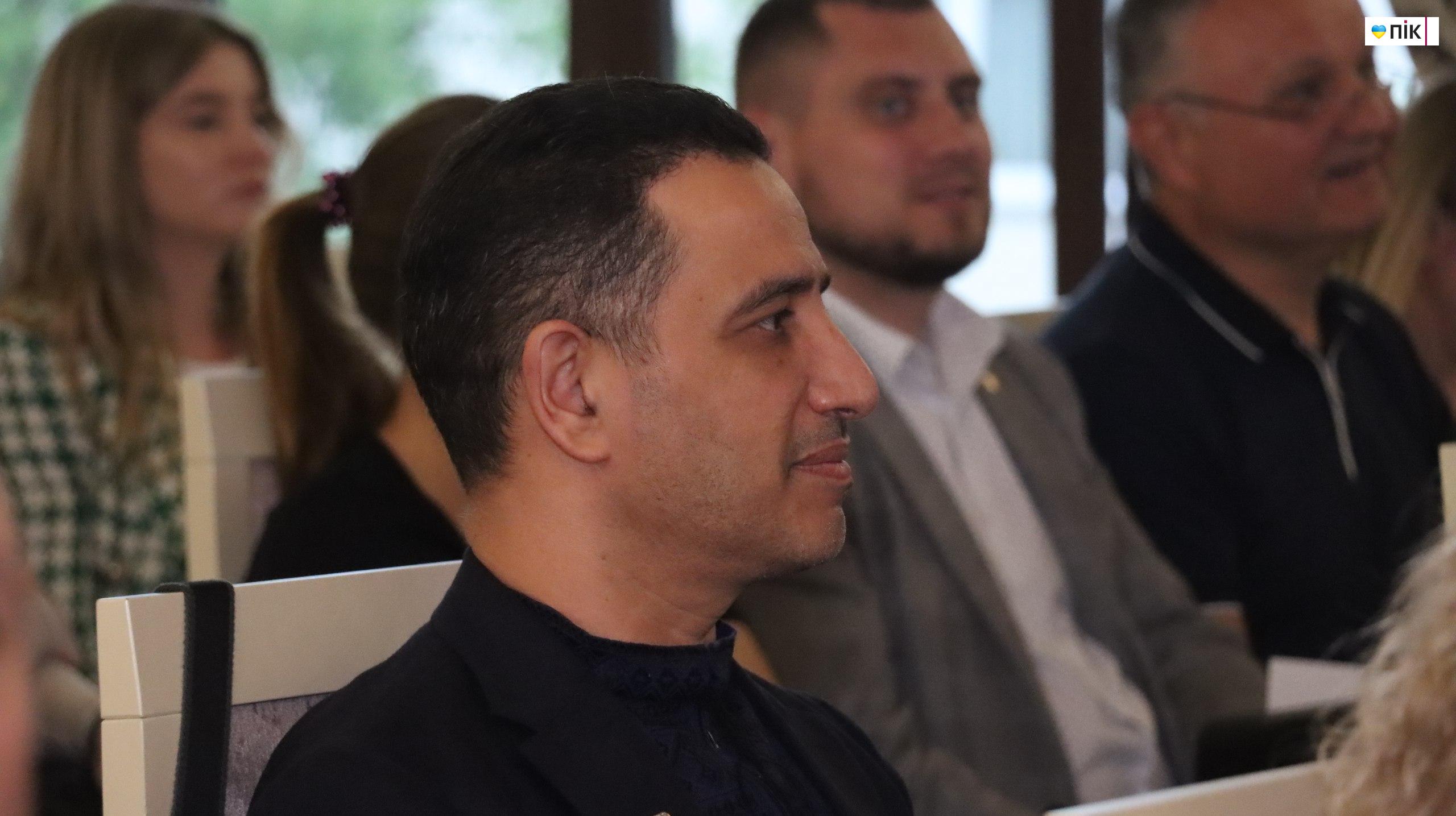 Понад 5 мільйонів зібрали на благодійному аукціоні на Івано-Франківщині (ФОТОРЕПОРТАЖ) 40 photo 5280937916119515309 w