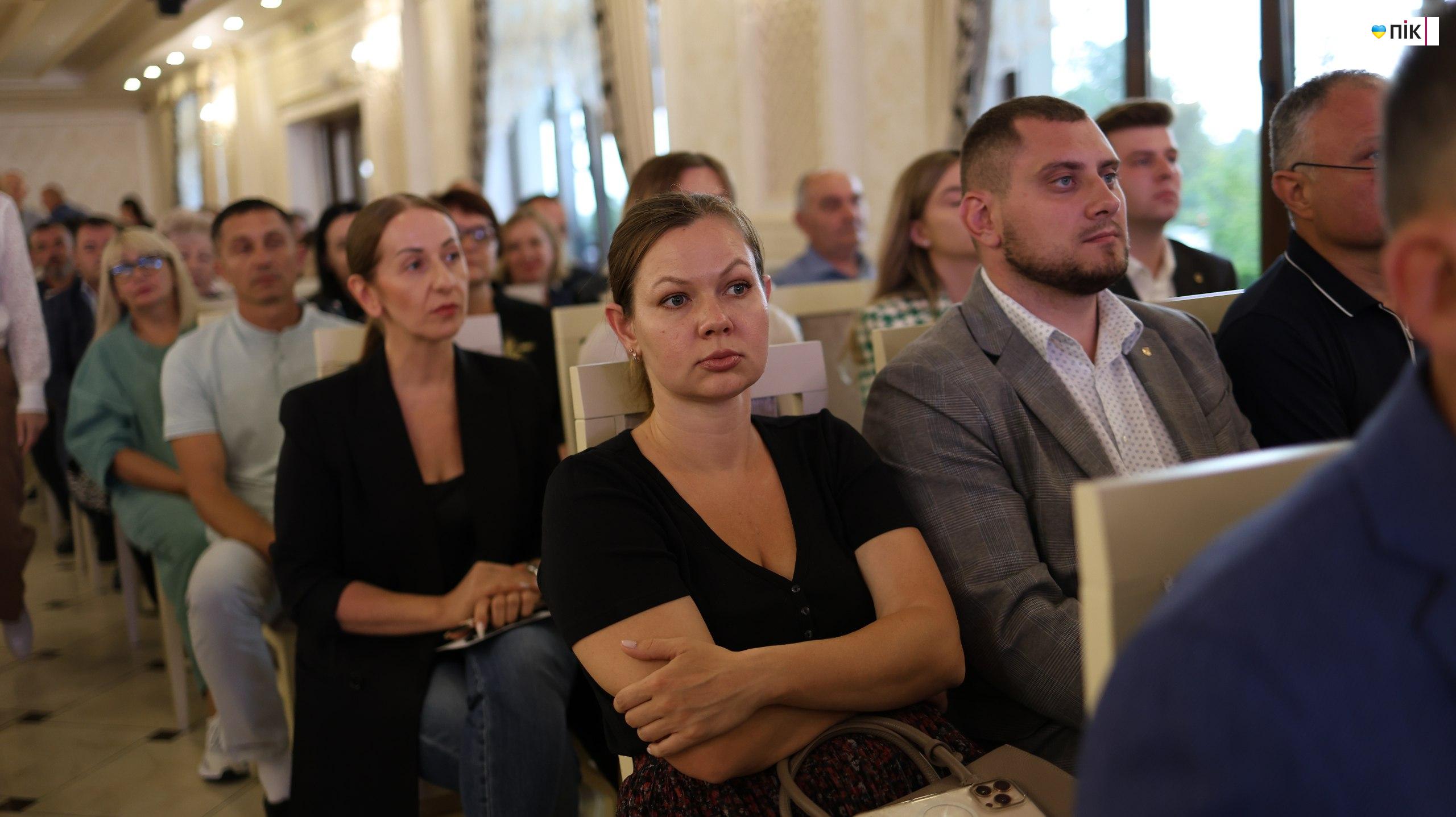 Понад 5 мільйонів зібрали на благодійному аукціоні на Івано-Франківщині (ФОТОРЕПОРТАЖ) 33 photo 5280937916119515321 w