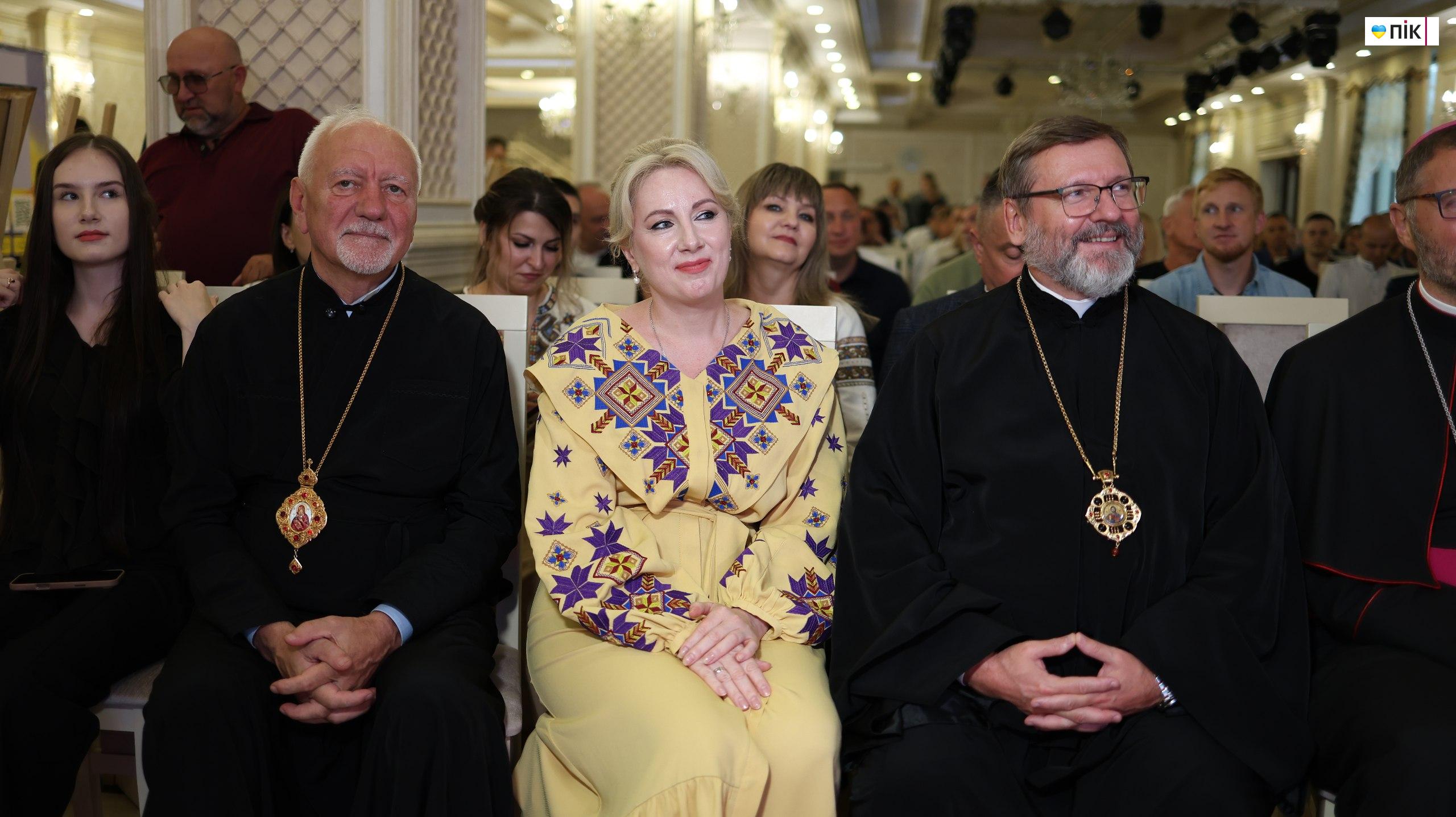 Понад 5 мільйонів зібрали на благодійному аукціоні на Івано-Франківщині (ФОТОРЕПОРТАЖ) 2 photo 5280937916119515326 w