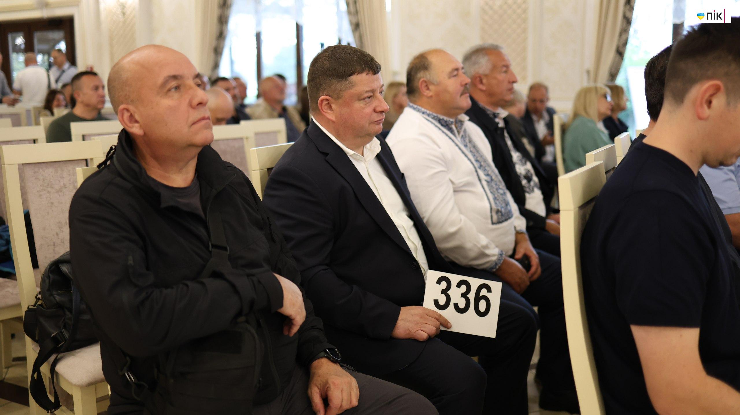 Понад 5 мільйонів зібрали на благодійному аукціоні на Івано-Франківщині (ФОТОРЕПОРТАЖ) 24 photo 5280937916119515331 w 2