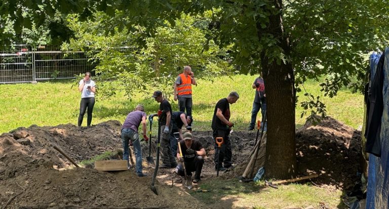 У Львові під час ексгумаційних робіт виявили останки солдатів часів Другої світової війни (ФОТО) 4 whatsapp image 2025 08 14 at 10.25.57