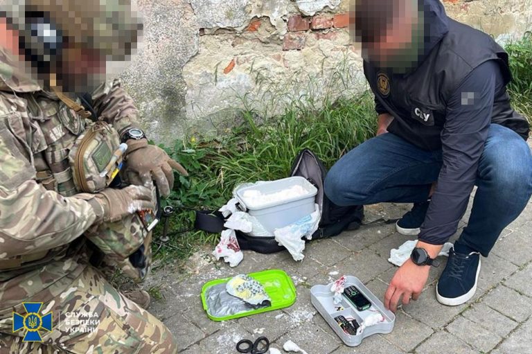 У Львові та на Волині викрили неповнолітніх агентів рф, які готували вибухи та підпали 3 У Львові та на Волині викрили неповнолітніх агентів рф, які готували вибухи та підпали