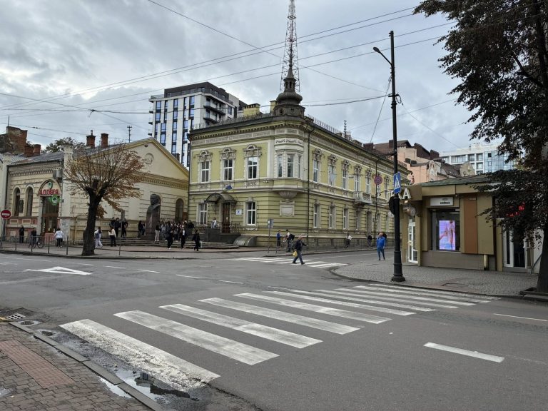 У Франківську на вулиці Січових Стрільців встановлять два нові світлофори (ФОТО) 4 547814367 1353035343490524 3543655338820171187 n