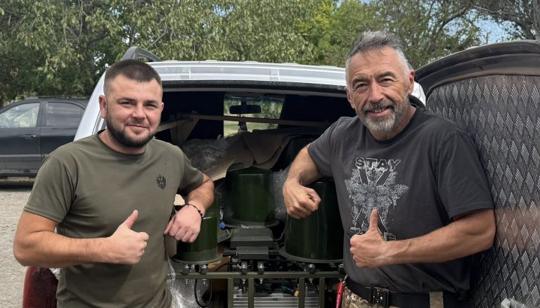 З Богородчан для воїнів на Херсонщині передали станцію РЕБ (ФОТО)