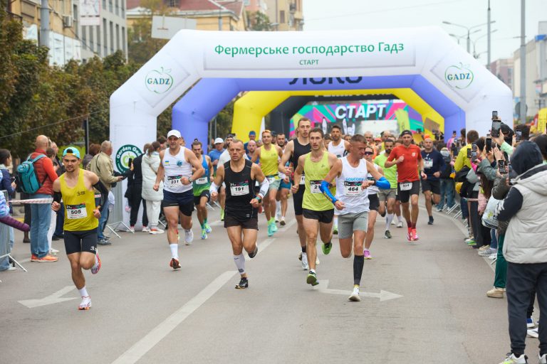 У "Frankivsk Half Marathon" взяли участь майже дві тисячі людей (ФОТО) 3 556079865 1391106562585596 3847958386377145707 n