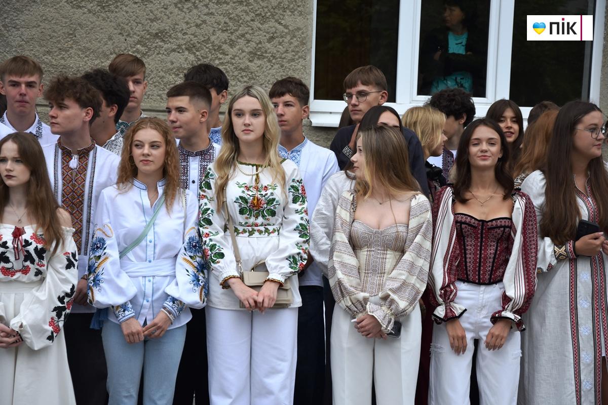 День знань-2025: у Франківських ліцеях пролунав перший дзвоник (ФОТО) 8 DSC 0598