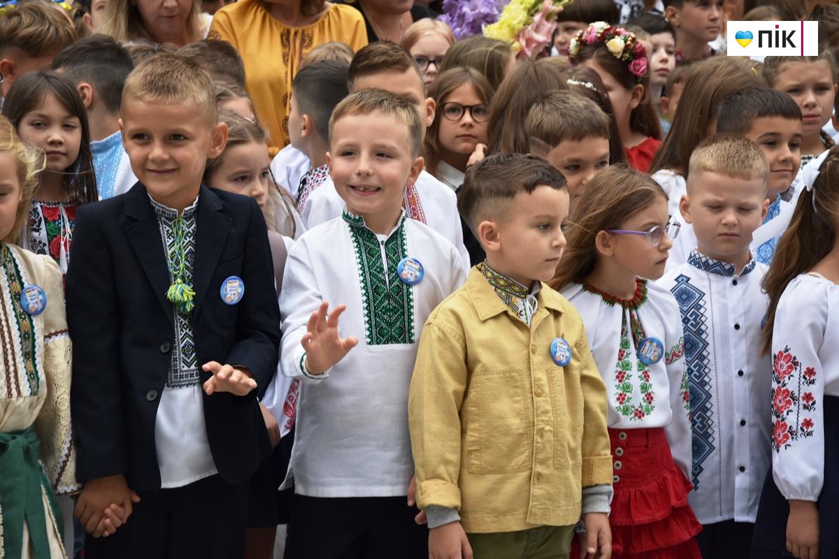 День знань-2025: у Франківських ліцеях пролунав перший дзвоник (ФОТО) 19 DSC 0658