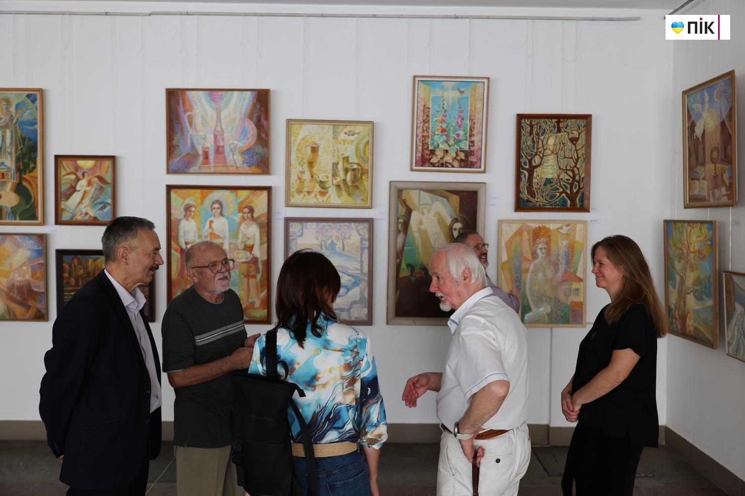 Люди Прикарпаття: на виставці Олега Заставного «Світло без тіні» (ФОТО) 3 G71A3852 resize