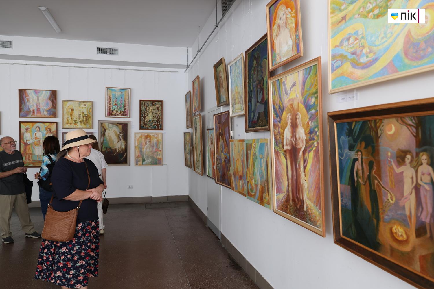 Люди Прикарпаття: на виставці Олега Заставного «Світло без тіні» (ФОТО) 8 G71A3913 resize