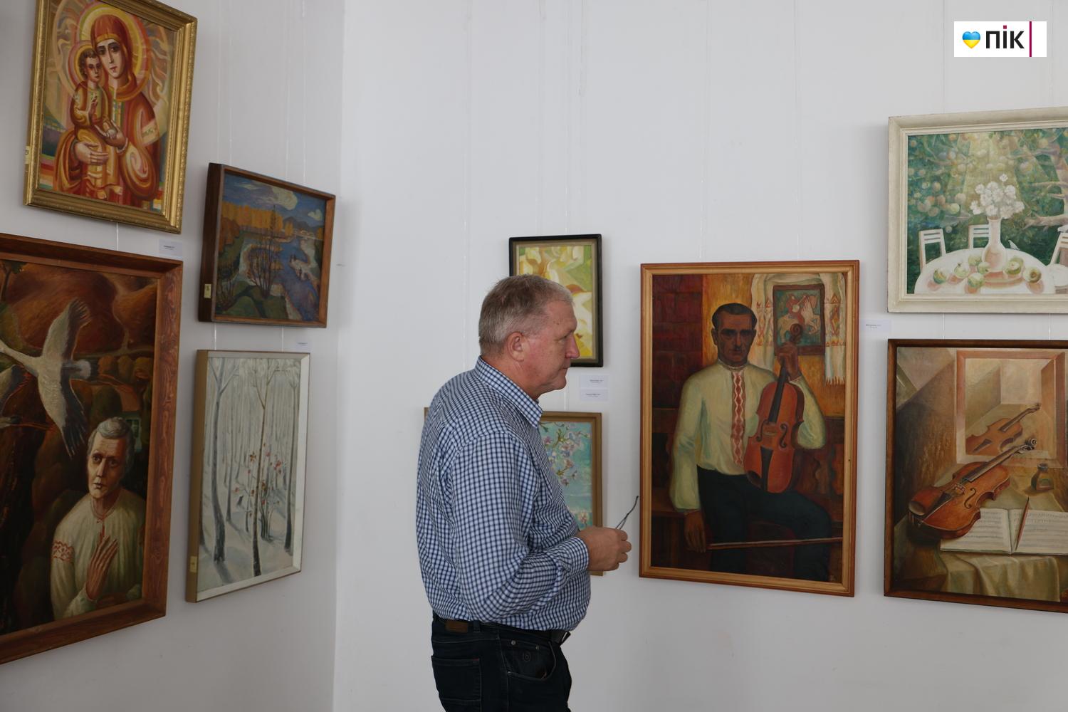 Люди Прикарпаття: на виставці Олега Заставного «Світло без тіні» (ФОТО) 7 G71A4011 resize