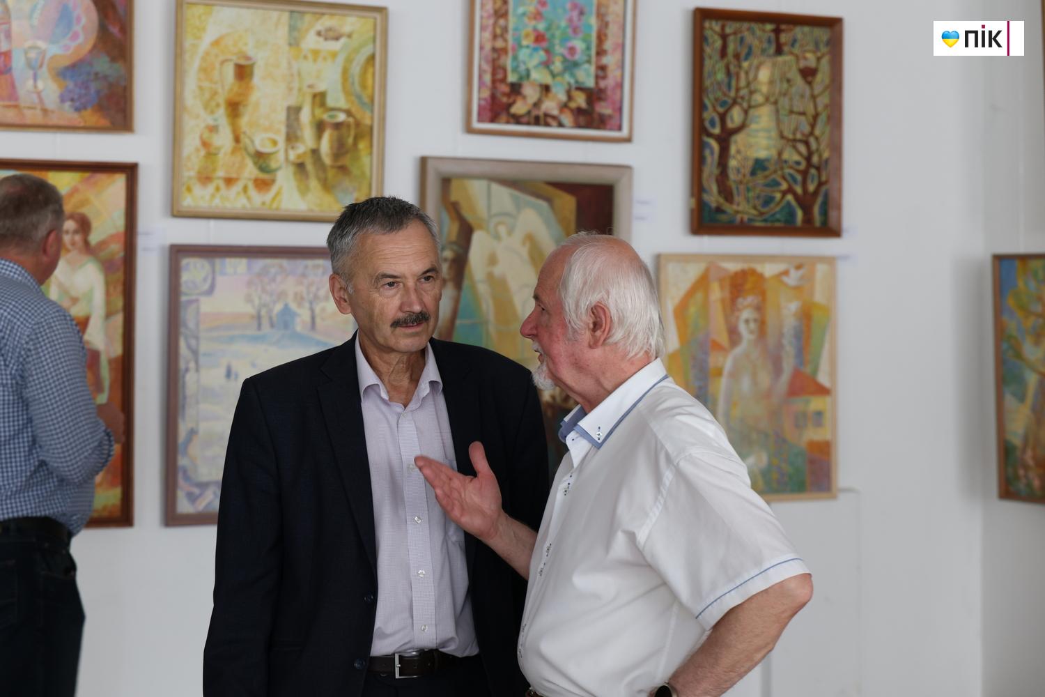 Люди Прикарпаття: на виставці Олега Заставного «Світло без тіні» (ФОТО) 6 G71A4083 resize