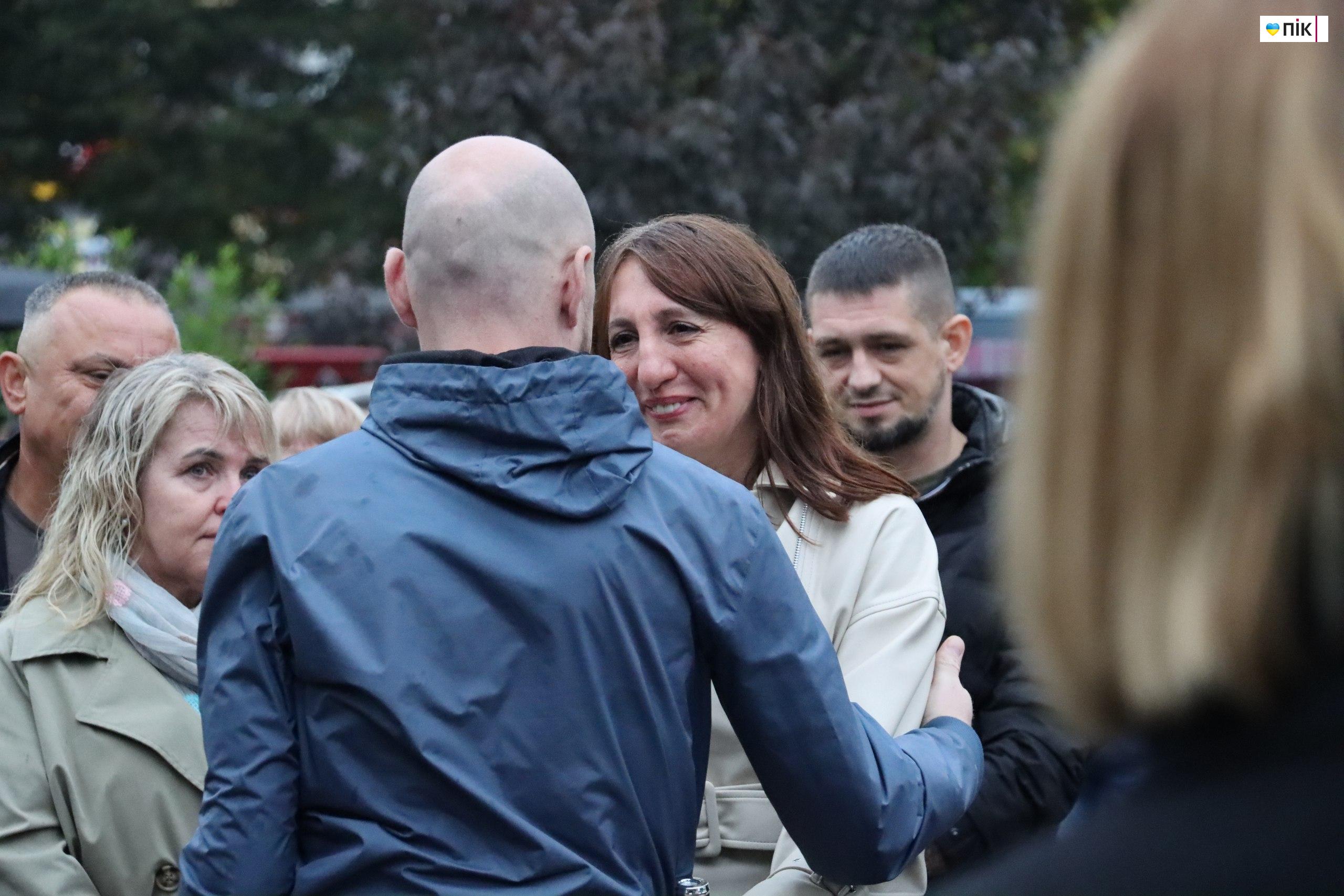 У Калуші зустріли Ярослава Гелема, який повернувся з полону (ФОТО, ВІДЕО) 10 IMG 20250924 204114 339