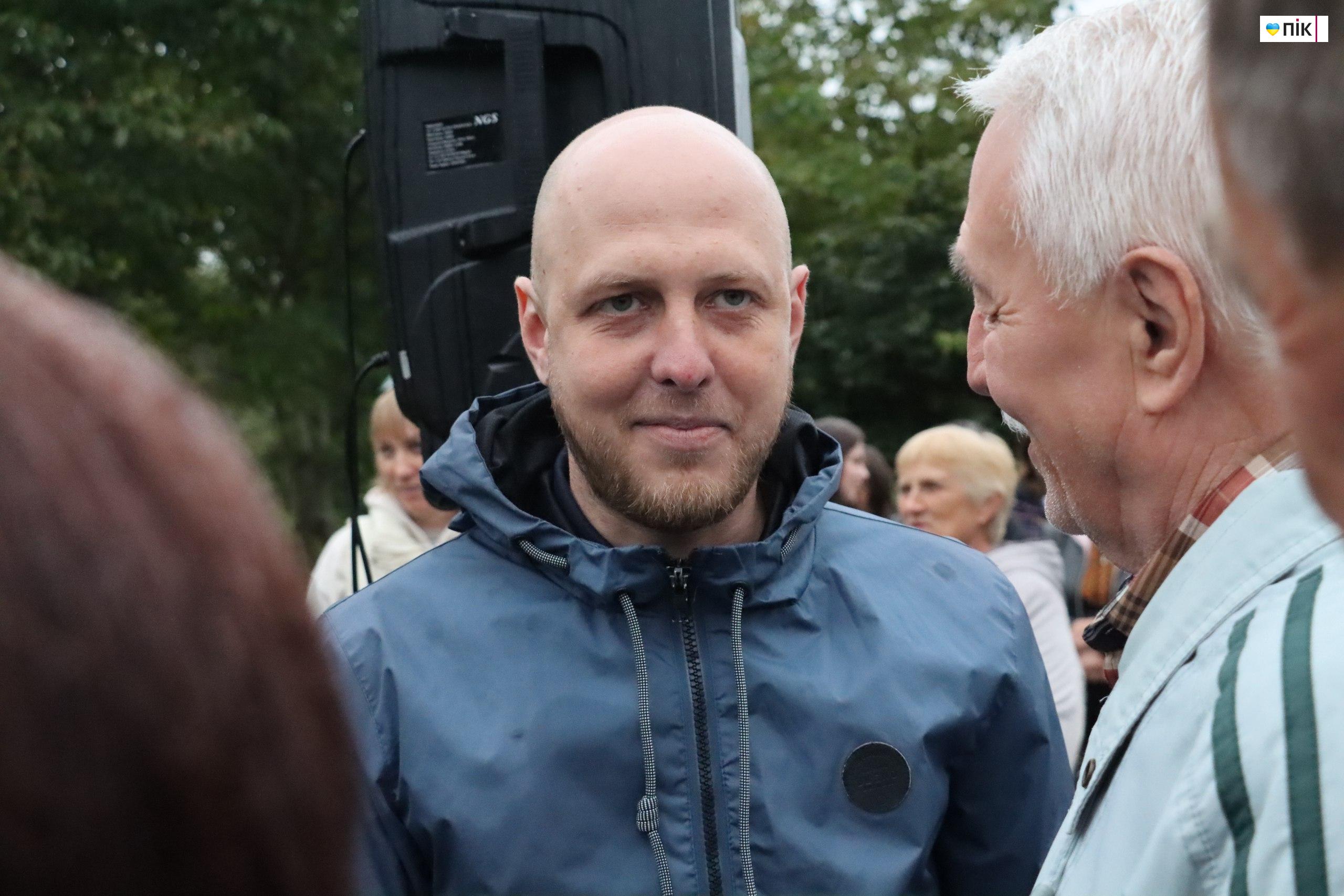 У Калуші зустріли Ярослава Гелема, який повернувся з полону (ФОТО, ВІДЕО) 9 IMG 20250924 204116 285