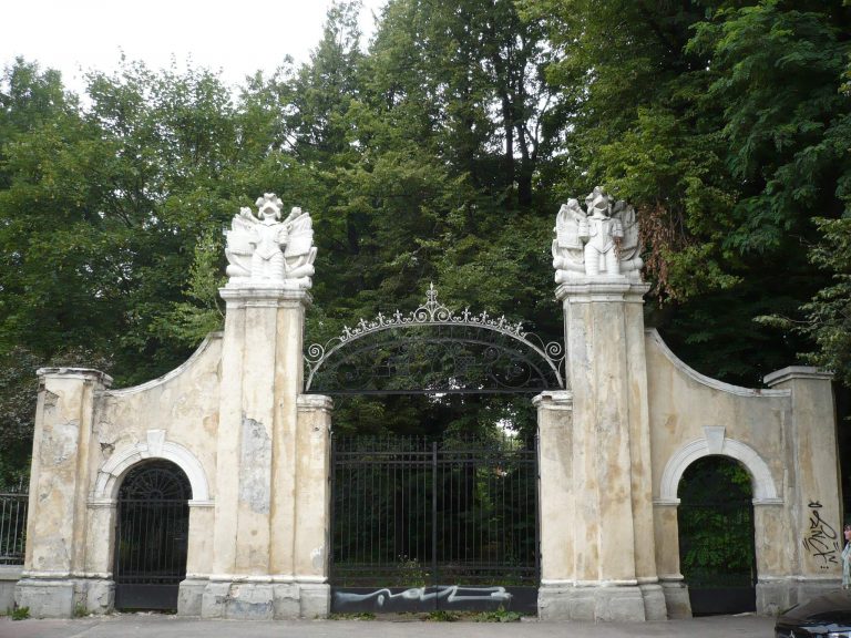 StanislawowPalacBrama2009