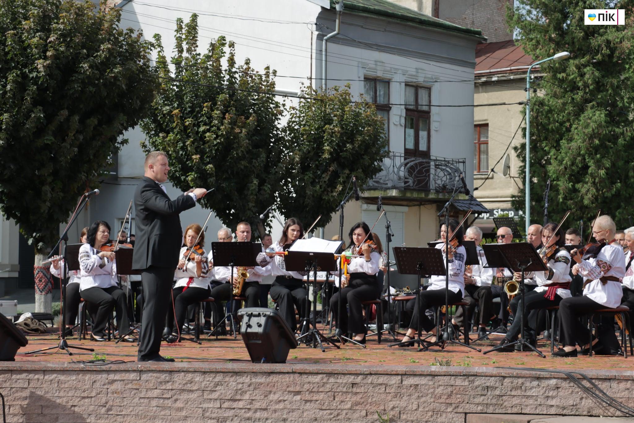 Люди Прикарпаття: День міста у Надвірній-2025 (ФОТО) 24 a3fada41 46d6 475d bc63 a2aafc8cf87b