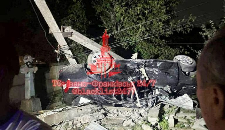 Трагічна ДТП на Франківщині забрала життя двох молодиків (ФОТО, ВІДЕО) 2 photo 2025 09 08 08 59 27