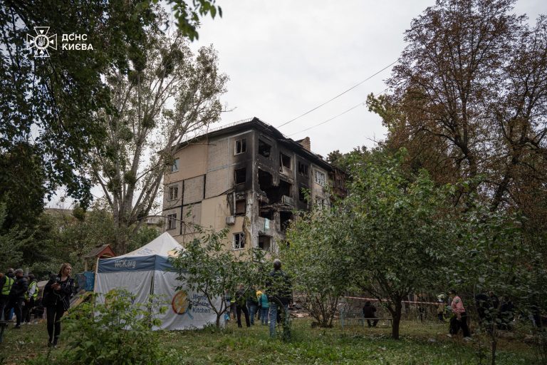 Унаслідок масованої російської атаки загинули четверо людей, ще 80 — поранені (ФОТО) 10 photo 2025 09 28 18 56 40