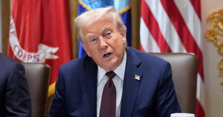 Трамп заявив, що не примушував Зеленського віддати Донбас 9 3f5f33687b6cac0f1bf1131b62bc2087