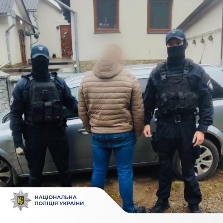 На Прикарпатті викрили наркоторговців (ФОТО) 3 557446100 809148635092701 3947493785342058798 n