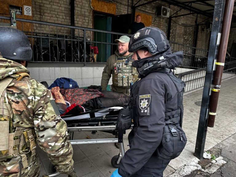 Росіяни вдарили ФАБом по храму в Костянтинівці: двоє загиблих, четверо поранених