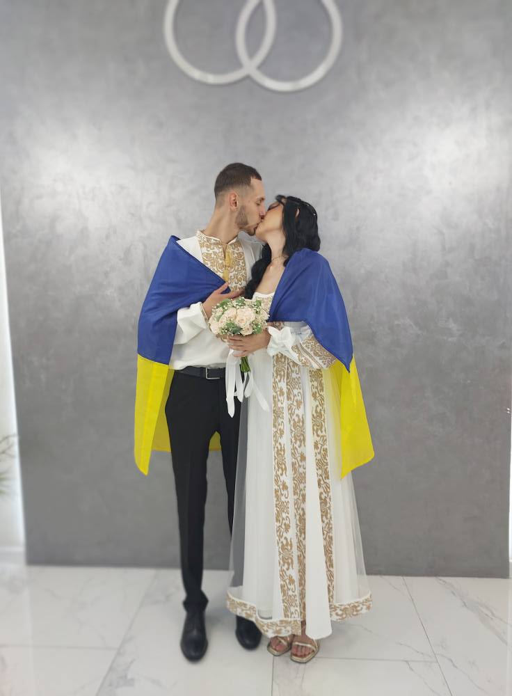 У Франківську за вересень одружилися 226 пар (ФОТО) 3 559729695 1277719761065321 2296412002359990544 n