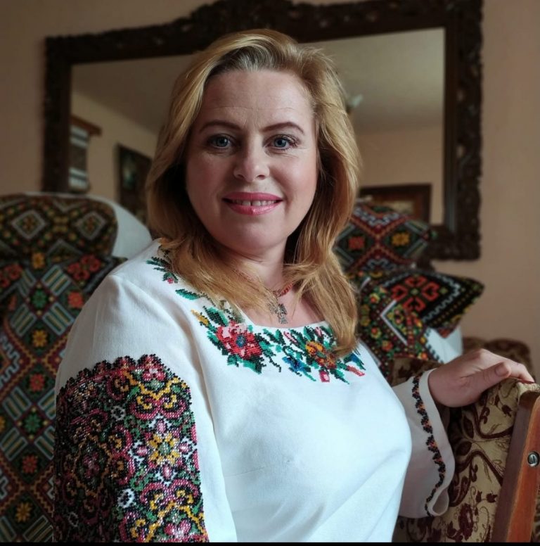Відійшла у вічність солістка франківського ансамблю “” Марія Марцинюк (ФОТО) 3 569184961 1229430039220543 8666018640516607107 n scaled e1761467208369