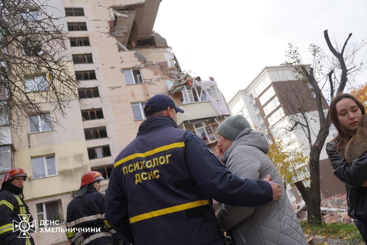 У Хмельницькому вибухнув газ в багатоповерхівці: зруйновані квартири (ФОТО) 4 570392174 1240621714759258 5452690458740765050 n