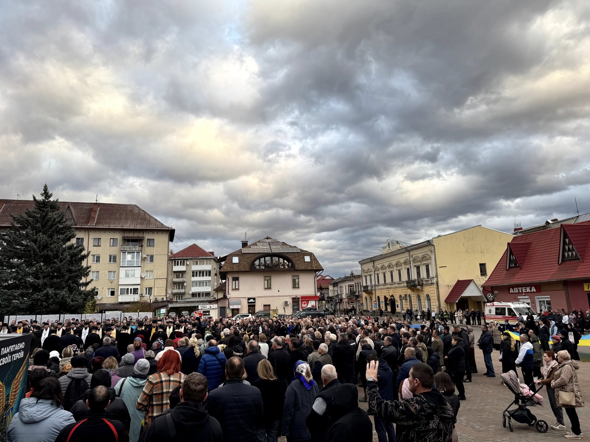 571242035 1253806846790583 2199184696148592650 n